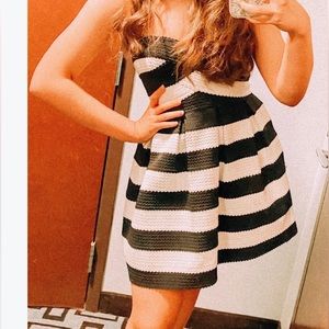 Black & White Strapless Pique Mini Dress Size Small